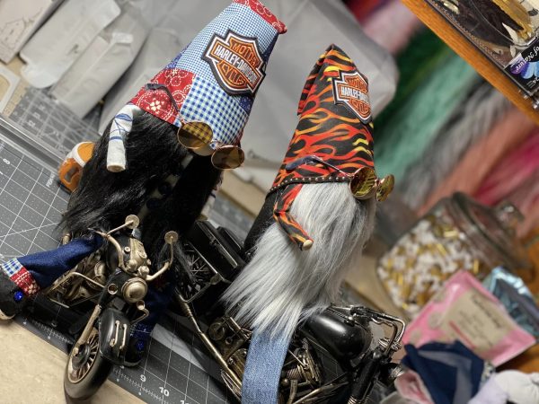 Mr and Mrs Harley Gnome - Image 5