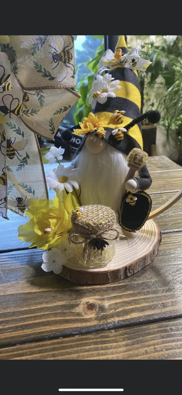 Spring Bee Gnome