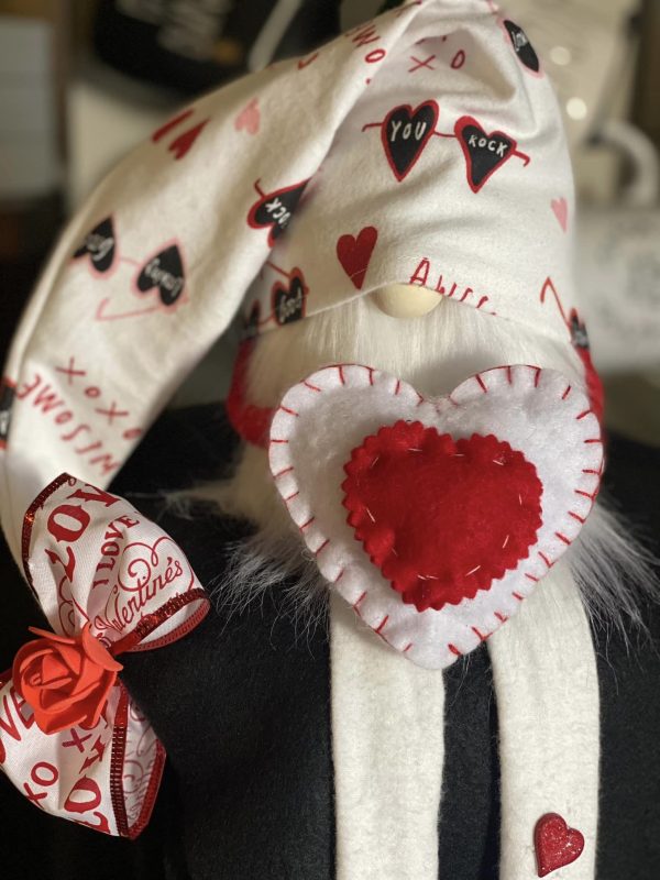 Valentines Heart Gnome