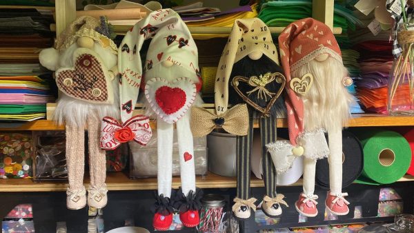 Adorable Valentine’s Day Gnomes