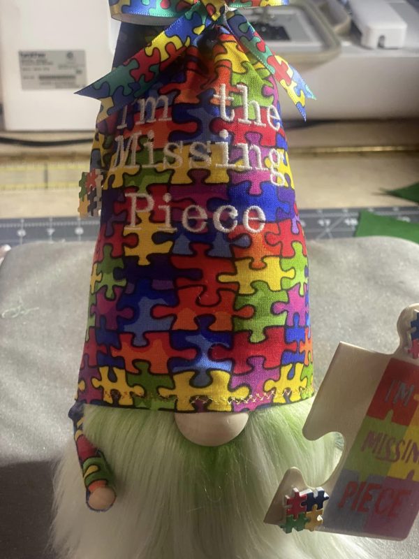 Miss Piece Colorful Gnome