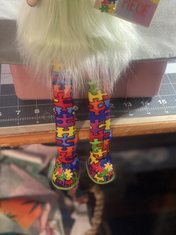 Miss Piece Colorful Gnome - Image 3